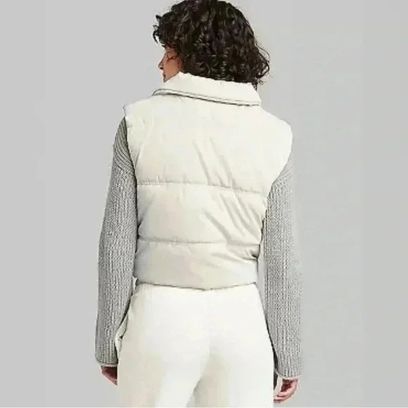 Wild Fable Matte Cream Cropped Quilted Puffer Vest Sz. Large NWT - Picture 4 of 5